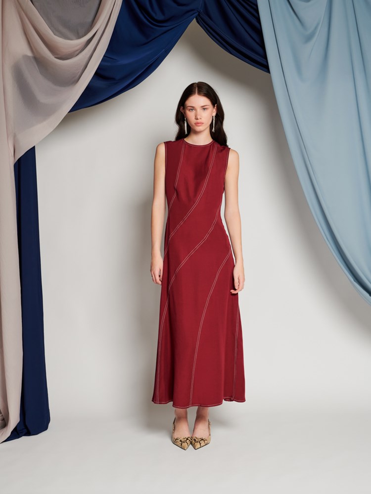 Ghospell Talulla Curved Maxi Dress